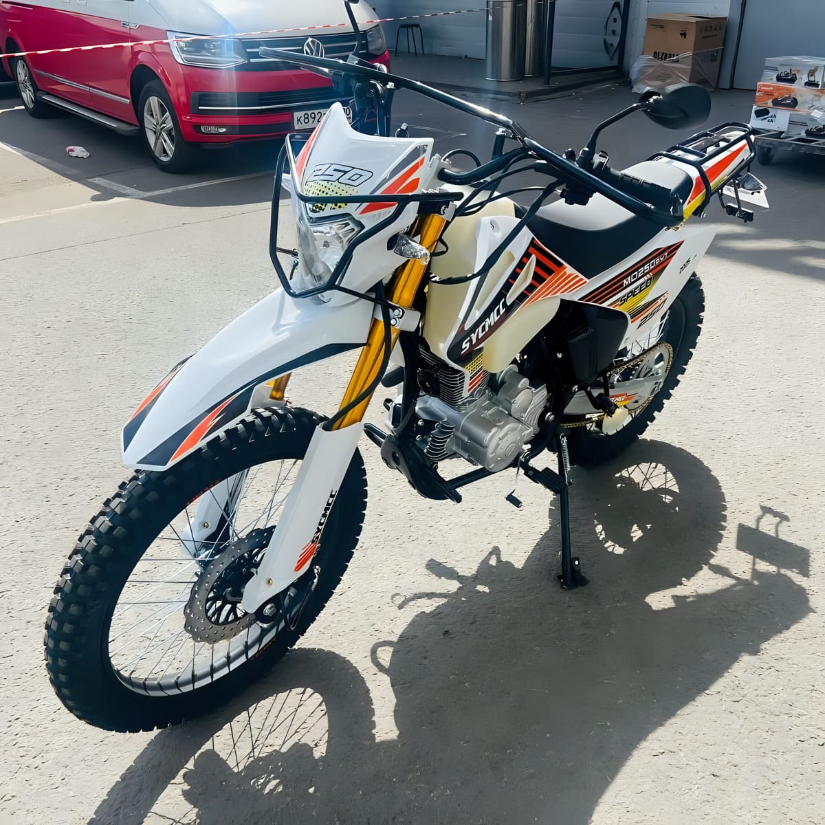 Мотоцикл SYCMCC 250 ENDURO Фото 4 Мотоцикл SYCMCC 250 ENDURO Обзор-Фото 4