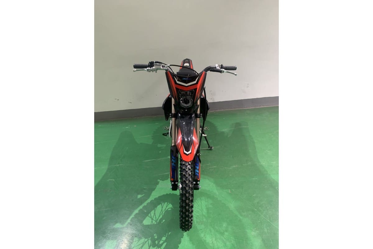 Мотоцикл JHLofr LK125 17/14 PITBIKE Фото 4 Мотоцикл JHLofr LK125 17/14 PITBIKE Обзор-Фото 4