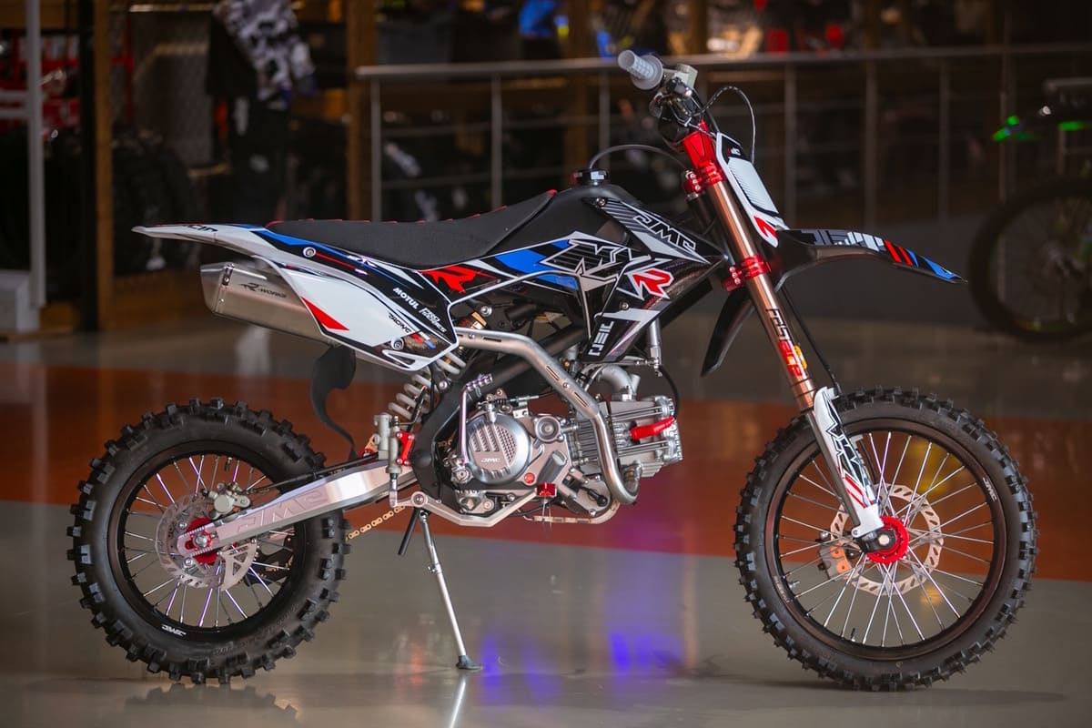 Мотоцикл JMC 190 V3.0 SP 17/14 ENDURO Фото 2 Мотоцикл JMC 190 V3.0 SP 17/14 ENDURO Обзор-Фото 2