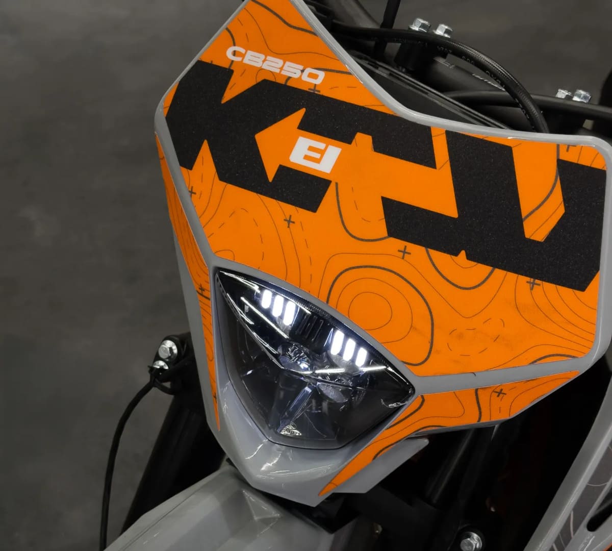 Мотоцикл KTW CQR CB250D ENDURO Фото 4 Мотоцикл KTW CQR CB250D ENDURO Обзор-Фото 4