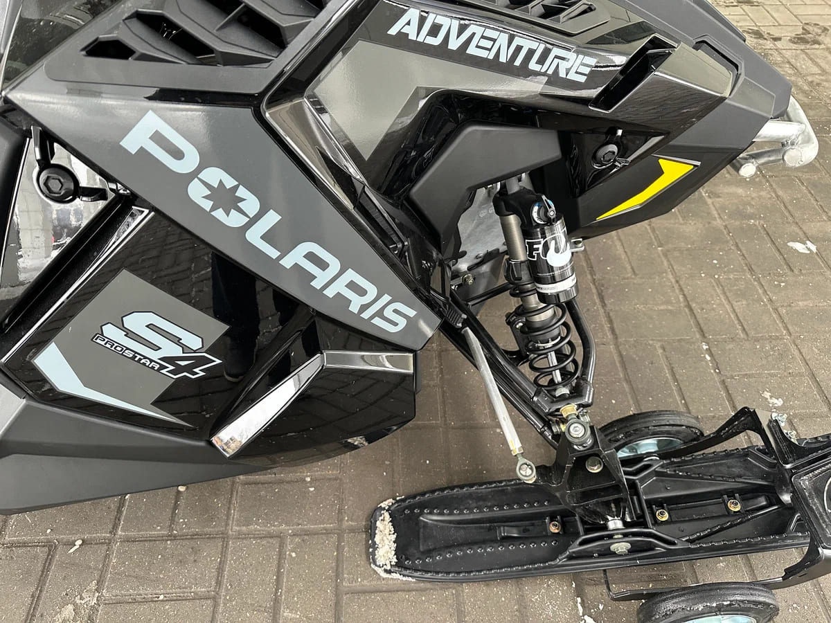 Снегоход POLARIS Titan Adventure ProStar S4 Фото 12 Снегоход POLARIS Titan Adventure ProStar S4 Обзор-Фото 12