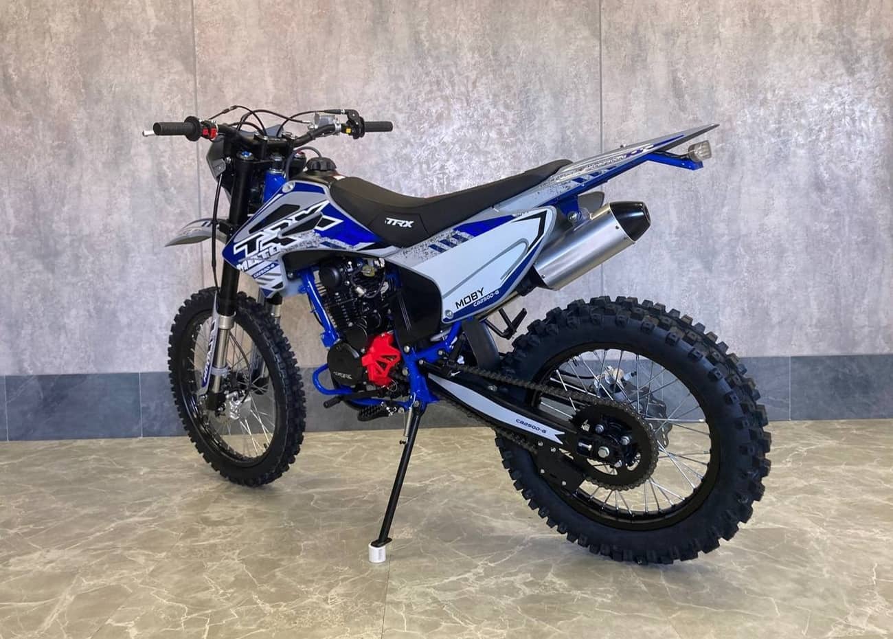 Мотоцикл TRX Moby 250 ENDURO Фото 3 Мотоцикл TRX Moby 250 ENDURO Обзор-Фото 3