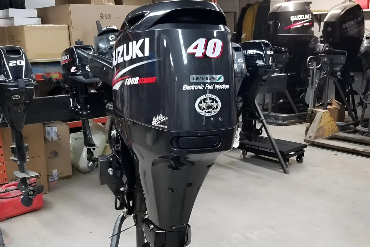 4x-тактный лодочный мотор SUZUKI DF40АTL Б/У 2023 Фото 1 4x-тактный лодочный мотор SUZUKI DF40АTL Б/У 2023 Обзор-Фото 1