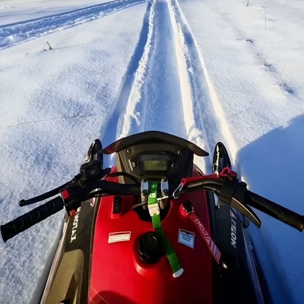 Снегоход MOTAX Snow Cat 180 EFI Б/У Фото 2 Снегоход MOTAX Snow Cat 180 EFI Б/У Обзор-Фото 2