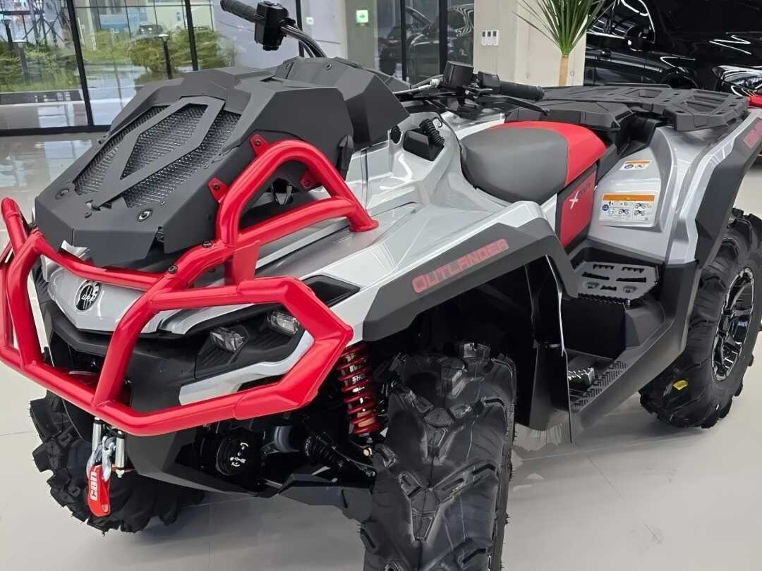 Квадроцикл BRP Can-Am Outlander X MR 1000R Б/У Фото 1 Квадроцикл BRP Can-Am Outlander X MR 1000R Б/У Обзор-Фото 1