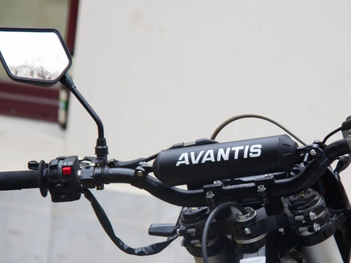 Мотоцикл AVANTIS ENDURO 250 DOHC PRO CARB FCR EXCLUSIVE ARS Б/У Фото 3 Мотоцикл AVANTIS ENDURO 250 DOHC PRO CARB FCR EXCLUSIVE ARS Б/У Обзор-Фото 3
