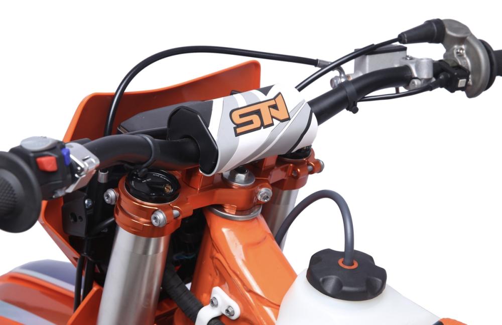 Мотоцикл STN V8 21/18 ENDURO Фото 4 Мотоцикл STN V8 21/18 ENDURO Обзор-Фото 4