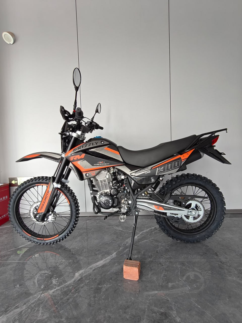 Мотоцикл REGULMOTO Grizzly ENDURO Фото 5 Мотоцикл REGULMOTO Grizzly ENDURO Обзор-Фото 5