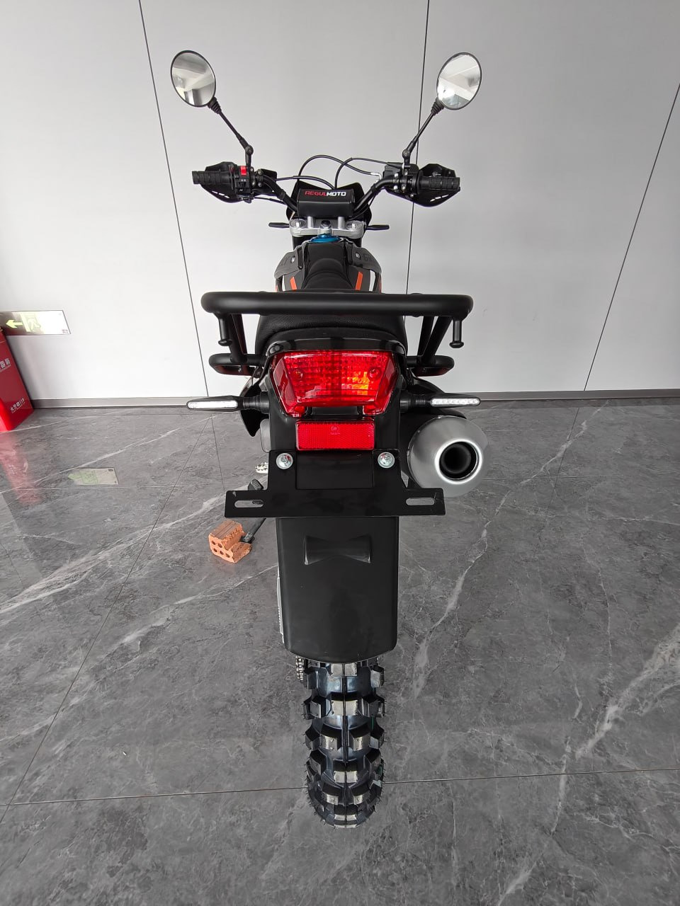 Мотоцикл REGULMOTO Grizzly ENDURO Фото 9 Мотоцикл REGULMOTO Grizzly ENDURO Обзор-Фото 9