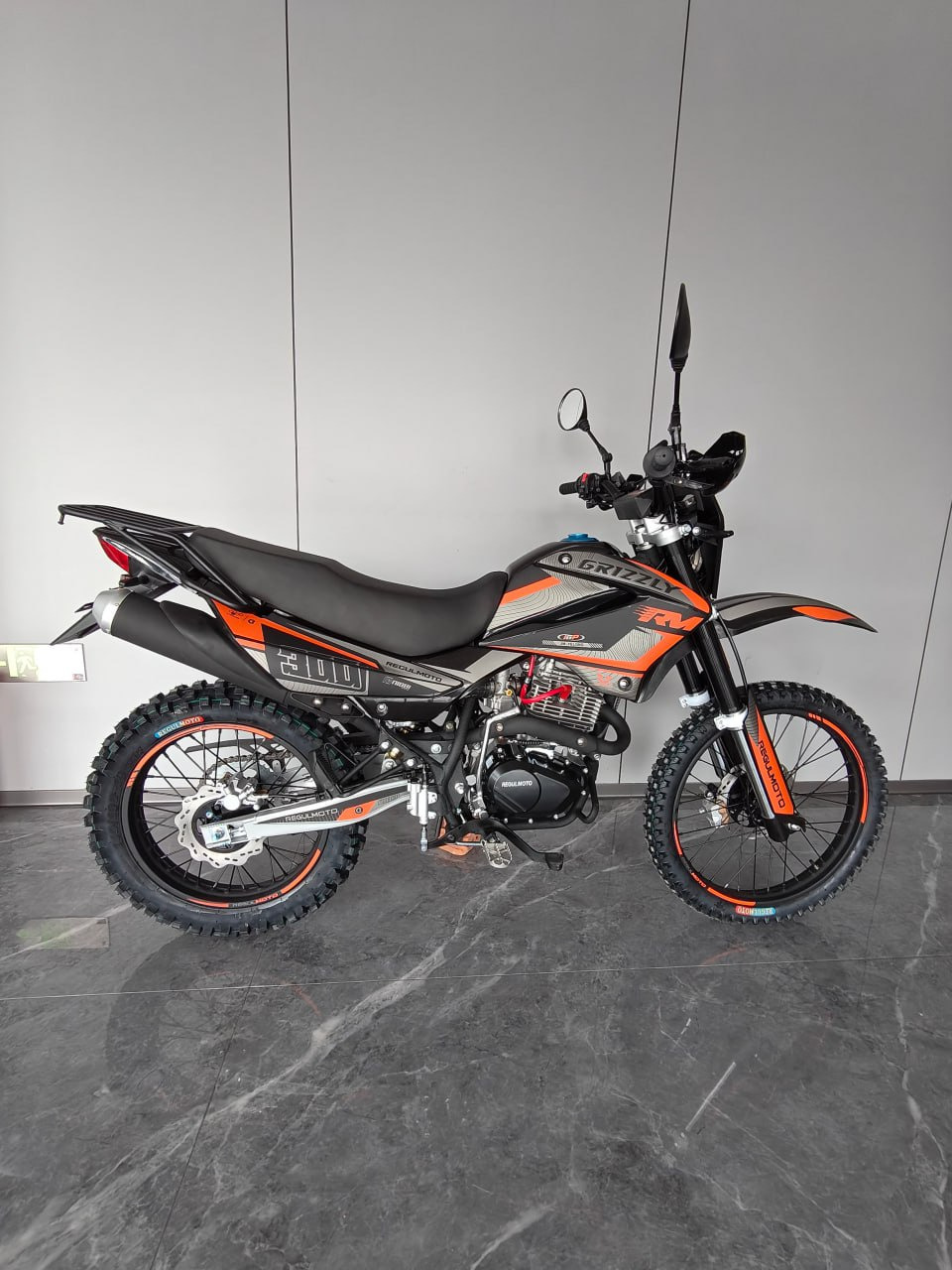 Мотоцикл REGULMOTO Grizzly ENDURO Фото 2 Мотоцикл REGULMOTO Grizzly ENDURO Обзор-Фото 2