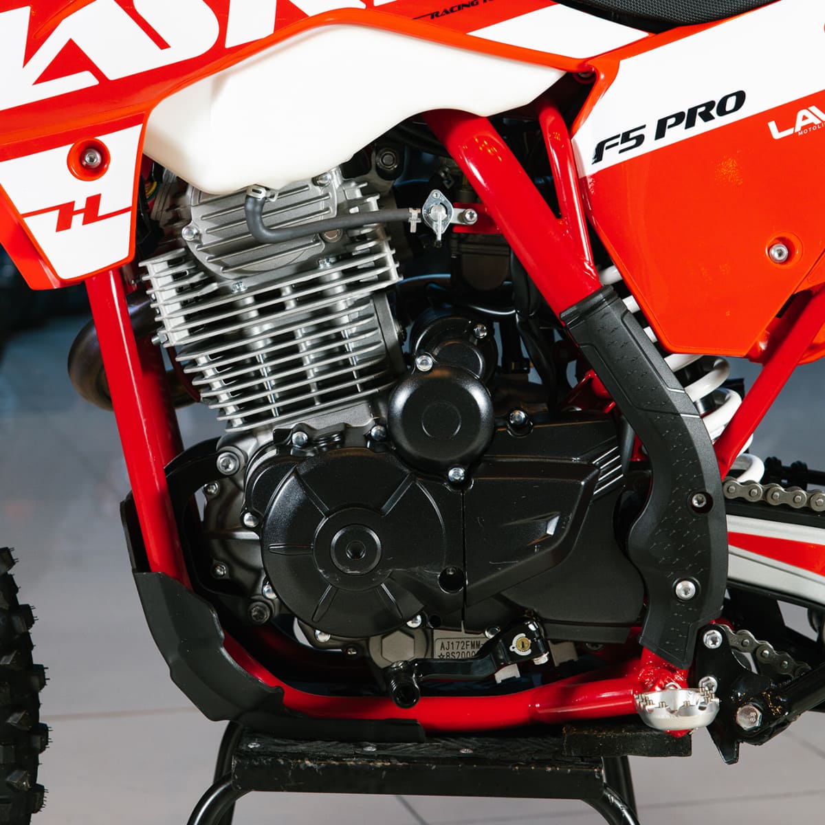 Мотоцикл HASKY F5 Pro 2025 MSD (F5 Pro) ENDURO Фото 23 Мотоцикл HASKY F5 Pro 2025 MSD (F5 Pro) ENDURO Обзор-Фото 23