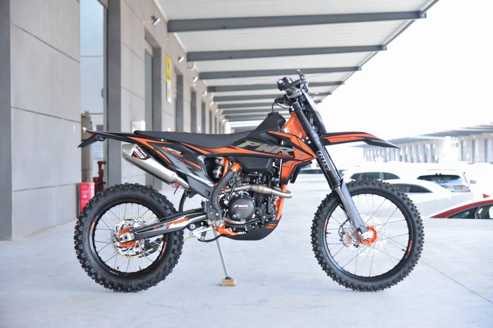 Мотоцикл PWR FM300 NC (ZS 182MN) ENDURO Фото 2 Мотоцикл PWR FM300 NC (ZS 182MN) ENDURO Обзор-Фото 2