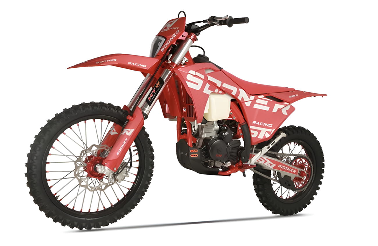 Мотоцикл STN G8 21/18 ENDURO Фото 7 Мотоцикл STN G8 21/18 ENDURO Обзор-Фото 7