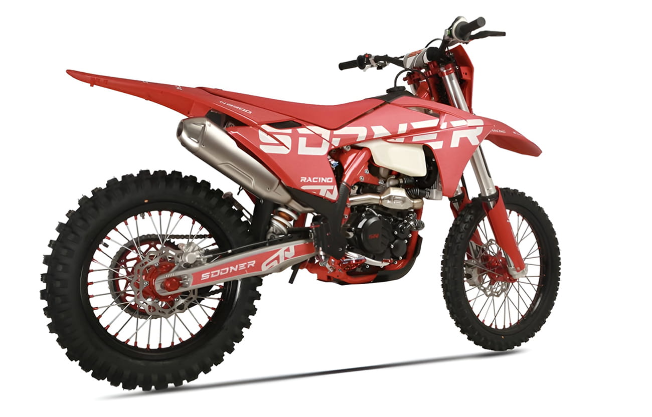 Мотоцикл STN G8 21/18 ENDURO Фото 3 Мотоцикл STN G8 21/18 ENDURO Обзор-Фото 3