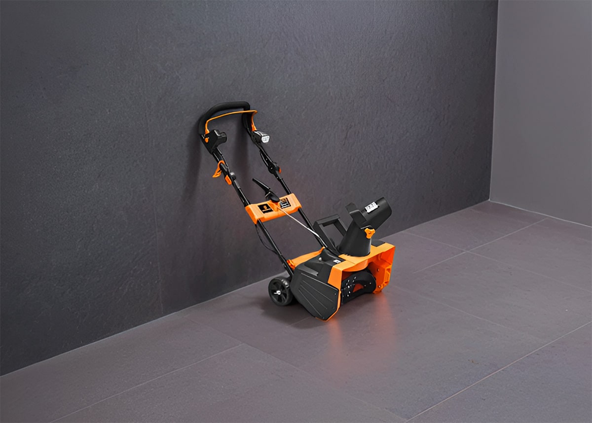 Снегоуборщик CARVER STE 2346L Фото 1 Снегоуборщик CARVER STE 2346L Обзор-Фото 1