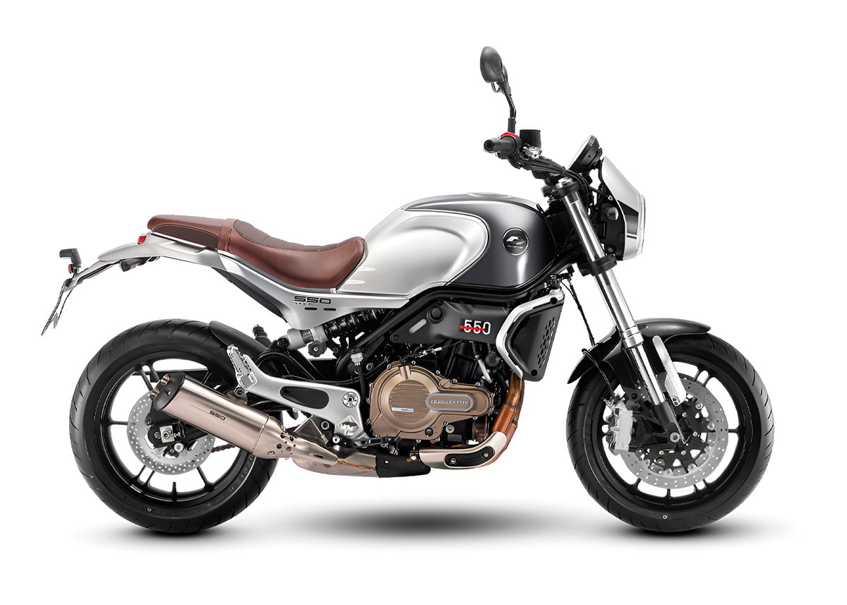 Мотоцикл QJMOTOR SRV 550 Фото 1 Мотоцикл QJMOTOR SRV 550 Обзор-Фото 1